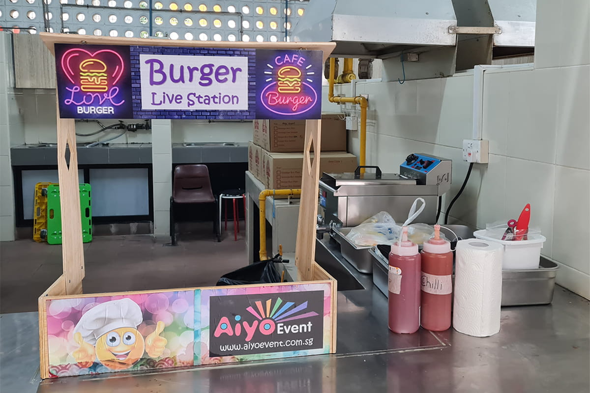 Burger Live Station