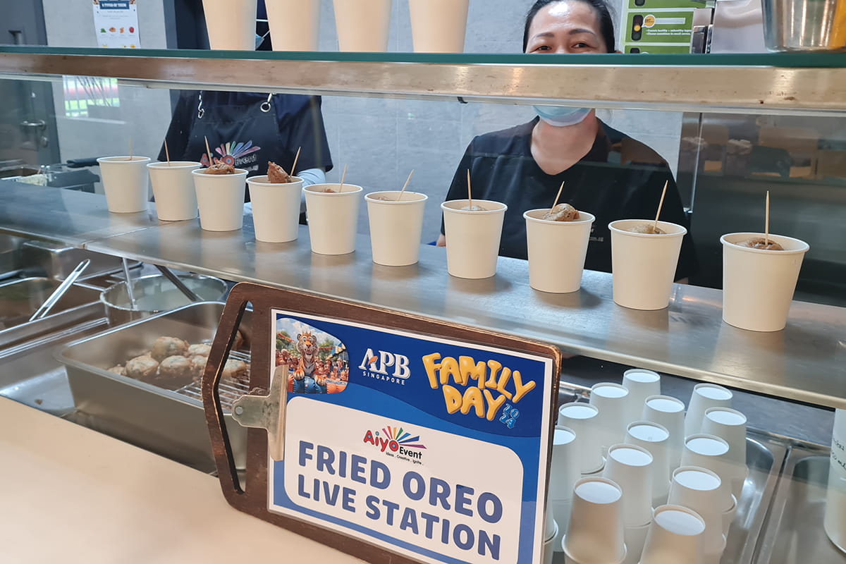 Fried Oreo Live Station